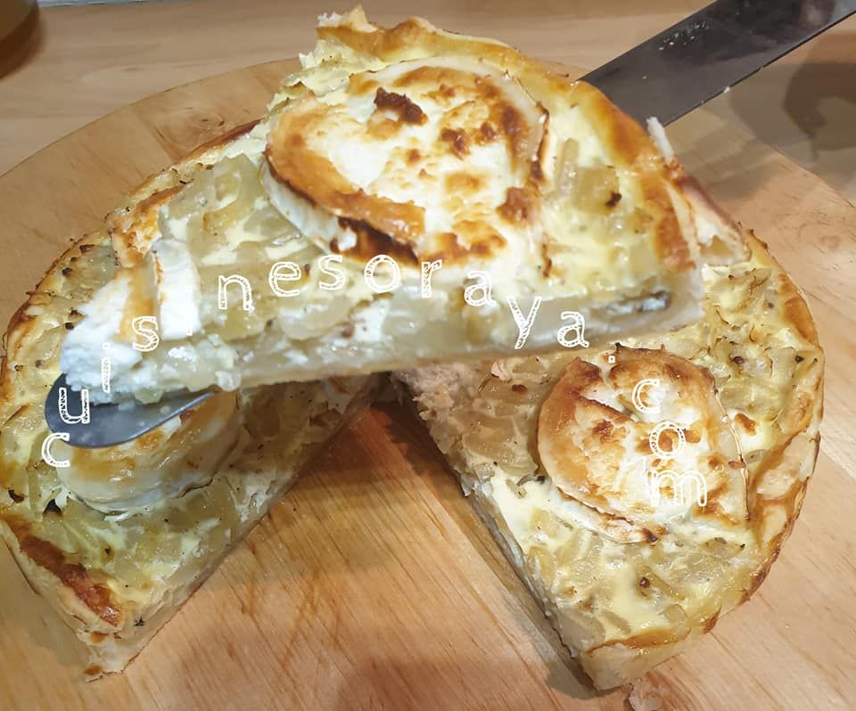 Quiche aux oignons, chèvre et miel