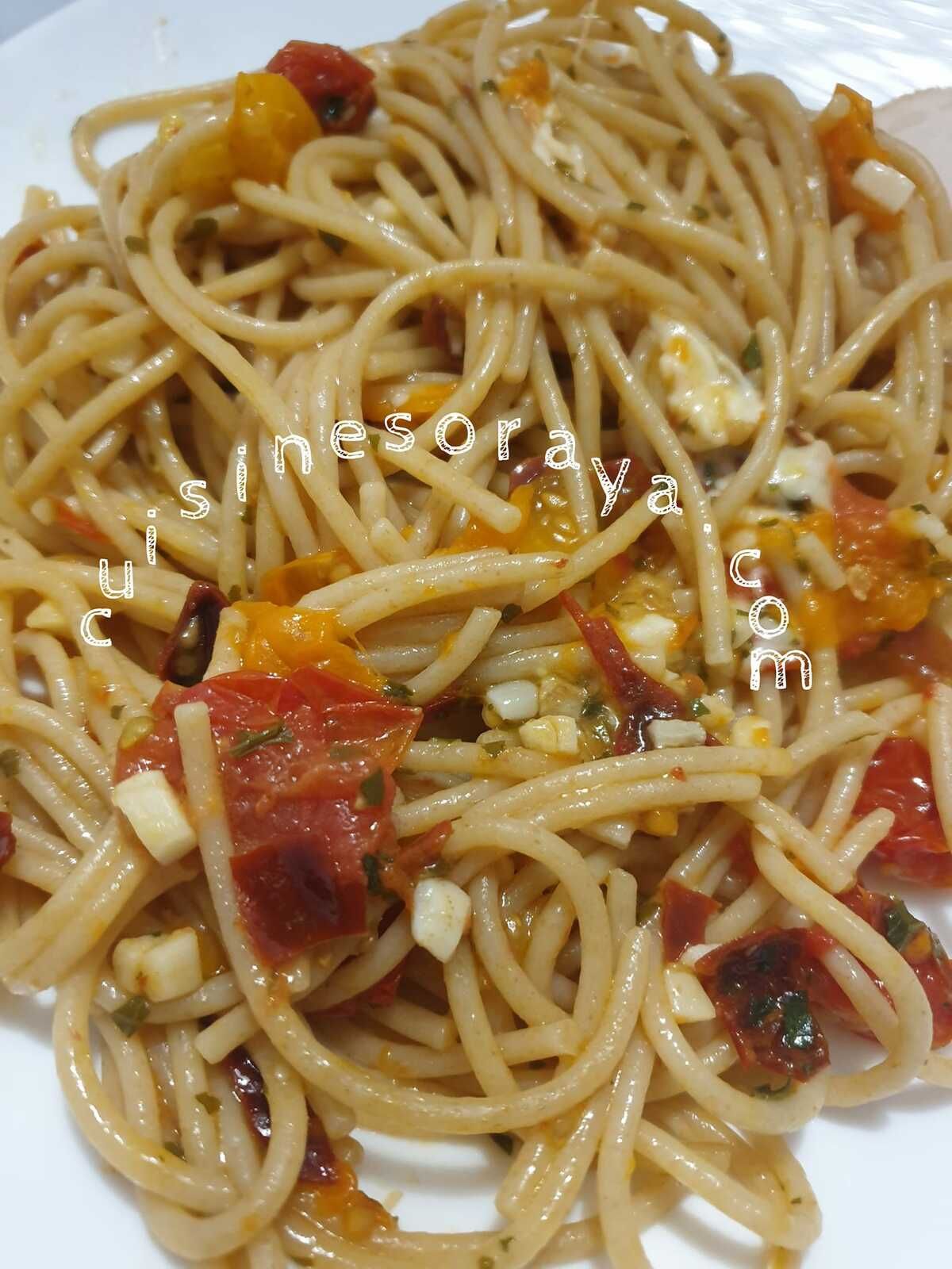 Spaghettis aux tomates et à l&rsquo;ail